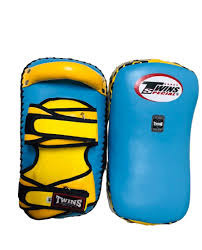 แผ่นเตะซ้อมประสิทธิภาพสูงสำหรับฝึกศิลปะการต่อสู้ มวยไทย MMA อุปกรณ์ฝึกซ้อมการต่อยและเตะ - Product Image 5