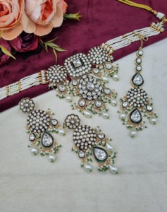 Elegant Kundan Pearl Strand Choker Necklace <b>Set</b> With Earrings And Mangtika Traditional Ethnic Festive Wear <b>Jewellery</b> Collections - Product Image 4
