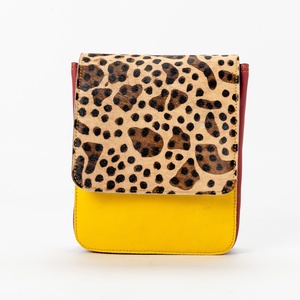 Vente chaude femmes élégant en cuir véritable recyclé sac de couverture de cartable Unique multi-usage couleur arc-en-ciel sac de messager - Product Image 2