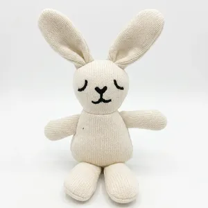 Peluche de lapin blanc tricotée à la main avec visage brodé - Product Image 5