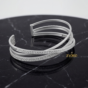 สร้อยข้อมือเงินแท้ประดับเพชรทองคำขาวสังเคราะห์ ดีไซน์คลาสสิกหรูหรา ระยิบระยับ เหมาะสำหรับผู้หญิง เป็นของขวัญสำหรับงานแต่งงานหรืองานเลี้ยง - Product Image 4