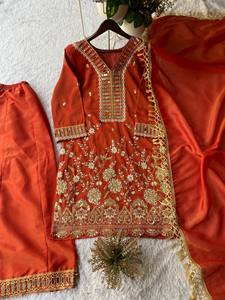 <b>Red</b> <b>Silk</b> Traditional Indian Pakistani Wedding Dress With Mirror Embroidery And Tassels Floor Length Women's Formal Attire - Product Image 4