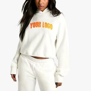 Ensemble de survêtement personnalisé effet vieilli avec fermeture éclair pour femme, comprenant un pantalon de survêtement évasé de créateur et un sweat à capuche à points coquille, pour femme grande taille - Product Image 4