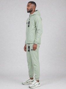 Chándales Cortavientos Personalizados al por Mayor, Ropa Deportiva Térmica Transpirable, Chándal Cortavientos con Capucha, Estampado Sólido - Product Image 3