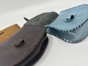 Sacs à main en cuir bleu et noir de qualité supérieure avec deux boutons pour femmes, vente en gros OEM, accessoires de mode durables pour l'exportation - Product Image 2