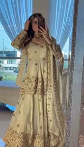 Salwar Beige de Lujo con Bordado Intenso, Estilo Pakistaní, Largo hasta el Suelo, para Bodas y Fiestas, con Dupatta, Ropa Étnica de Diseñador para Mujer - Product Image 3