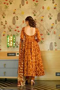 Robe de soirée pour femme en viscose et soie, imprimé numérique, manches et bas de robe style pantalon, taille unique, entièrement cousue - Product Image 5