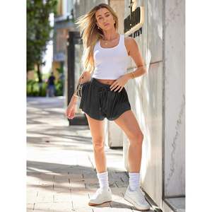 2025 Short athlétique d'été 2 en 1 pour femmes, course à pied décontractée et yoga Fitness pour les sports et les activités de plein air - Product Image 5