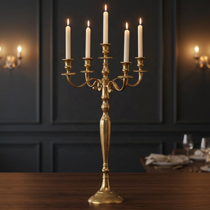 Candélabre en laiton à 5 bras, finition dorée, décoration d'intérieur, porte-bougie, centre de table en métal durable - Product Image 1