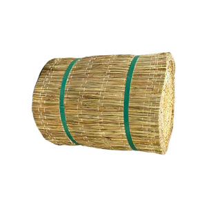Rouleau de tapis en jonc de haute qualité pour la protection des troncs d'arbres et la création de barrières de protection, matériau écologique, exporté vers la Corée, le Japon et l'UE. - Product Image 1