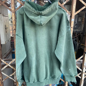 เสื้อฮู้ดดี้ผู้ชายลายเพ้นท์สีซีดจางสไตล์วินเทจ น้ำหนัก 340 กรัม ผ้าฝ้าย 100% สำหรับฤดูหนาว ล้างสีแบบพิเศษ ทรงหลวม ขายส่ง - Product Image 4