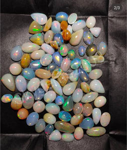 Opale éthiopienne naturelle Cabochon en vrac de pierres précieuses polies en forme de mélange toutes tailles fabrication de bijoux en cristal certifiée par des tiers - Product Image 2