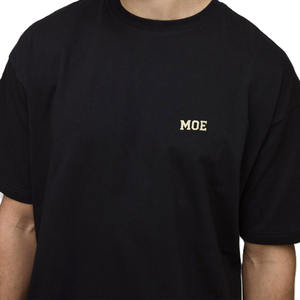 Camiseta de hombre al por mayor de marca privada, negra, de corte holgado, de algodón personalizado, con logotipo en el pecho, proveedor OEM al por mayor - Product Image 3