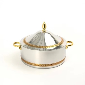 Casserole moderne finition argentée avec détails dorés, idéale pour le rangement et le service élégants des aliments, bol pour la salle à manger à domicile, provenance Inde. - Product Image 1