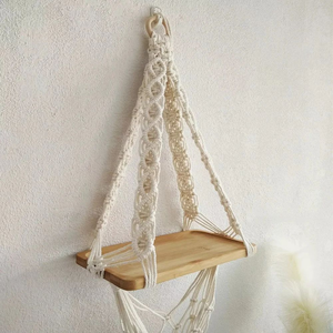 Estante Colgante de Pared de Macramé Blanco de Algodón, Decoración Boho, Estante Decorativo Hecho a Mano para Sala de Estar, Dormitorio, Decoración del Hogar - Product Image 4