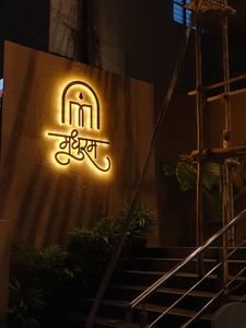 Letrero de Acero Inoxidable con Retroiluminación 3D |   Letras de Canal Iluminadas LED Personalizadas para Eventos/Fiestas, Logotipo Pintado en Acrílico de Lujo, Alimentado por Enchufe - Product Image 5