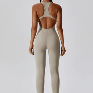 Conjunto Deportivo de Dos Piezas para Mujer, Manga Larga, con Decoraciones de Cierre, Top Corto y Leggings para Gimnasio, Yoga y Entrenamiento - Product Image 4