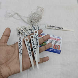 Agujas de hueso de alta calidad con diseño tallado, agujas artesanales duraderas para tejer a ganchillo o a punto, ideales para Nalbinding o tejido. - Product Image 5