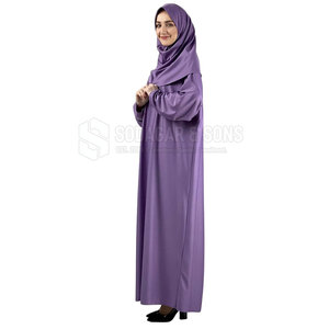 Abaya moderne minimaliste pour femmes avec des lignes épurées et un look élégant, style luxueux. - Product Image 3