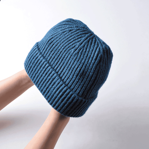 Bonnet tendance sur mesure en tricot doux, design jacquard extensible pour l'hiver, confortable au quotidien et pour l'extérieur - Product Image 4
