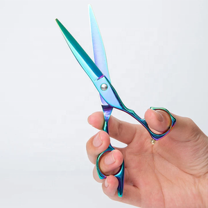 Tijeras de Peluquería Profesionales Tegra de Acero Inoxidable Quirúrgico con Empuñadura de Goma para Diestros, Acabado Espejo, para Corte de Cabello en Salón de Belleza - Product Image 3