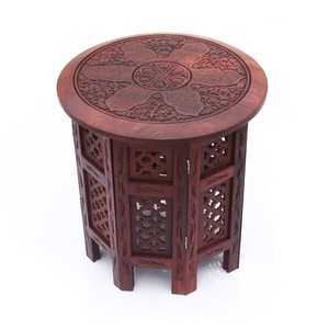Table d'appoint irrégulière en bois de Sheesham sculpté à la main, motif floral traditionnel, accents peints à la main en noyer Aqudus Saleem, 44x44x50cm - Product Image 1