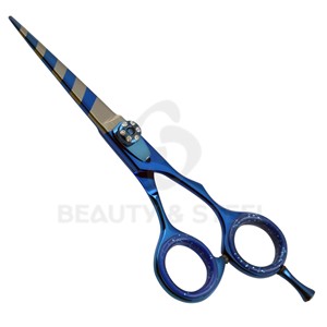 กรรไกรตัดผมสีน้ำเงินเข้มระดับมืออาชีพ พร้อมดีไซน์ใบมีดลายทางและแกนหมุนประดับอัญมณีเพื่อการจัดแต่งทรงผมอย่างแม่นยำ - Product Image 1