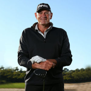 Gants de golf pour hommes de qualité supérieure, cuir véritable haut de gamme avec revêtement antidérapant en peau de mouton, logo brodé élégant - Product Image 6