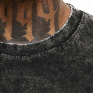 T-shirt col rond vintage personnalisé en coton 100% épais 220 g/m² délavé à l'acide, coupe oversize pour homme, anti-boulochage et anti-plis - Product Image 3