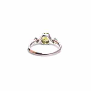 Anillo de Compromiso de Peridoto Natural de Lujo en Plata de Ley 925 con Baño de Oro Blanco y Engaste de Garras con Elegante Peridoto Verde - Product Image 6