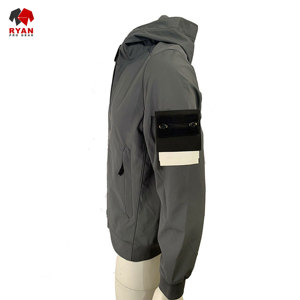 เสื้อแจ็คเก็ตซอฟต์เชลล์คุณภาพพรีเมียมสำหรับผู้ชาย ปิดด้วยซิป ผ้าระบายอากาศได้ดี พร้อมโลโก้แบบกำหนดเอง ดีไซน์กระเป๋า - Product Image 4