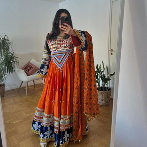 Robe afghane pour femmes, dernière tendance, dentelle brodée, motif floral uni, bouton à pompon, robe de mariage, robe de fête, robe afghane Kuchi - Product Image 6