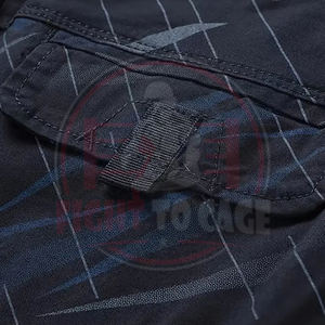 Pantalones cortos cargo para hombre de la más alta calidad, transpirables, modernos, a precio de mayoreo, suaves, estilo urbano, con estampado geométrico y múltiples bolsillos. - Product Image 5