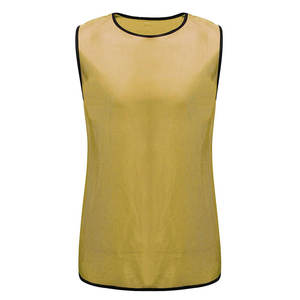 Maillots d'entraînement de football en mesh en gros avec logo personnalisé, gilets de sport à marque privée, couleur unie, col ras du cou, pour hommes - Product Image 1