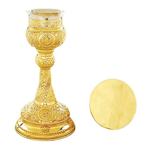 Cáliz y Patena de Latón con Grabado de Vid, Conjunto |   Juego de Comunión – DOUBLE VEE EXPORTS - Product Image 1