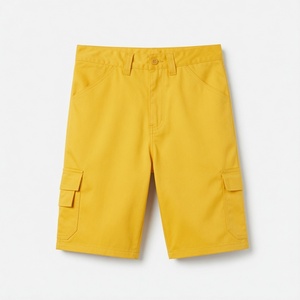Pantalones Cortos Cargo Amarillos Cómodos para Hombre, Cintura Media, Cierre de Botones, Estilo Bermuda Informal, Color Sólido, Bolsillos, Tela de Algodón Tejido - Product Image 1