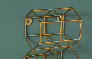 Support à vin en métal avec rangement en bois, idéal pour le bureau, les fêtes, les mariages ou les voyages – Célébrez l'Oktoberfest ! - Product Image 4