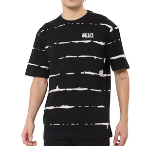 T-shirt surdimensionné pour homme moderne, conçu pour un usage quotidien, offrant un confort et un style fiables. - Product Image 1