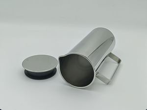 Carafe à eau moderne en acier inoxydable avec couvercle, distributeur de boissons en métal de qualité supérieure avec poignée confortable pour cuisine, salle à manger, restaurant - Product Image 4
