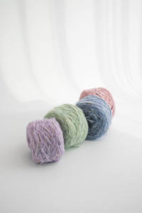 Fil à tricoter YARNA Tiger (70g) pour loisirs créatifs, décoration intérieure chaleureuse, durable, créatif, expérimental, éco-responsable, fibre douce et audacieuse - Product Image 6