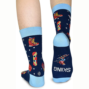 Chaussettes personnalisées pour hommes en coton, respirantes, à usage quotidien, pour le camping, la pêche, la randonnée, le ski, avec imprimé dessin animé, logo et citation amusante sur le dessous - Product Image 3
