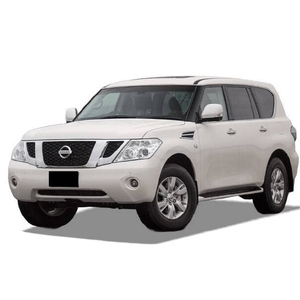 Nissan Patrol AWD d'occasion 2023 avec pneus de taille R20, intérieur foncé, sièges en cuir - Product Image 3