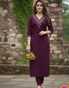 Nuevos Kurtis de Algodón Morado con Bordado, Estilo Casual Tradicional de la India, Corte Regular, Largo hasta el Tobillo - Product Image 1