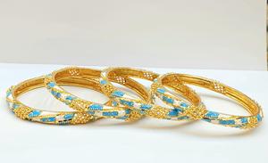 Juego de 4 Brazaletes de Alta Gama Chapados en Oro de 24 Quilates de Dubái para Mujer, Accesorio Popular y Económico de 2 GRM, Brazaletes Modernos - Product Image 2