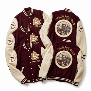Veste universitaire personnalisée OEM en laine avec manches en cuir, décorations en papier, marbrage, broderie, patch artisanal, manteau en ardoise - Product Image 3