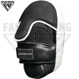Vendas de boxeo de cuero y PU duraderas de alta calidad en gris y negro con logo personalizado y cierre de velcro - Product Image 5