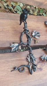 Manija de puerta de hierro forjado resistente al óxido con un diseño de pájaro y enredaderas, fácil de instalar, diseñada para decoración de puertas. - Product Image 4