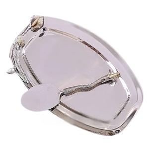 Bandeja pulida brillante Diseño de forma irregular Metal de aluminio Sirviendo comida Fruta Mesa de comedor Bandeja de decoración - Product Image 1