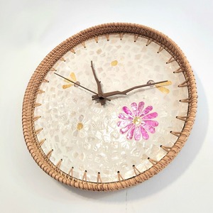 Reloj de diseño vintage hecho a mano con conchas de ratán y perlas, relojes de la mejor calidad con marcos naturales. - Product Image 5