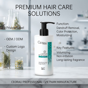 Shampoo hydratant en marque privée, formule hydratante pour tous types de cheveux, en flacon - Product Image 1